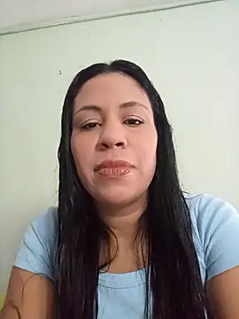 LeilaTaylor online show from 12/14/25, 02:33