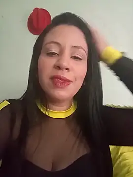 LeilaTaylor online show from 12/19/25, 02:02