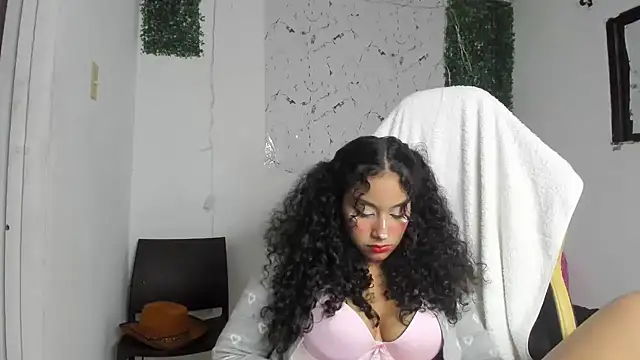 Snapshot of emily_stars1 chatting on 02/03/26, 12:53 emily stars1 online show from 02/03/26, 12:53