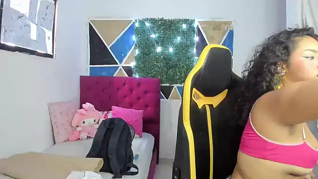 Snapshot of emily_stars1 chatting on 02/12/26, 09:10 emily stars1 online show from 02/12/26, 09:10