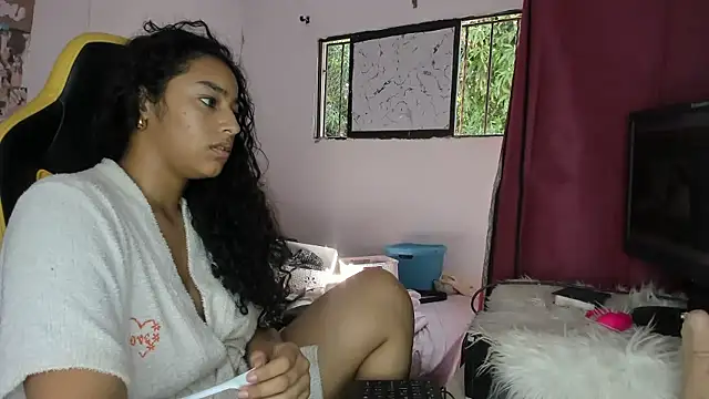 Snapshot of emily_stars1 chatting on 03/24/26, 07:41 emily stars1 online show from 03/24/26, 07:41