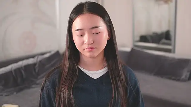 SilkHazard online show from 10/22/25, 01:44