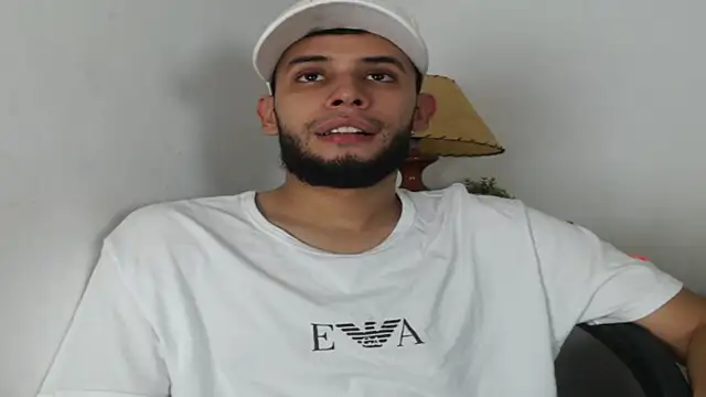 Snapshot of Maxcole_07 chatting on 11/08/25, 09:35 Maxcole 07 online show from 11/08/25, 09:35