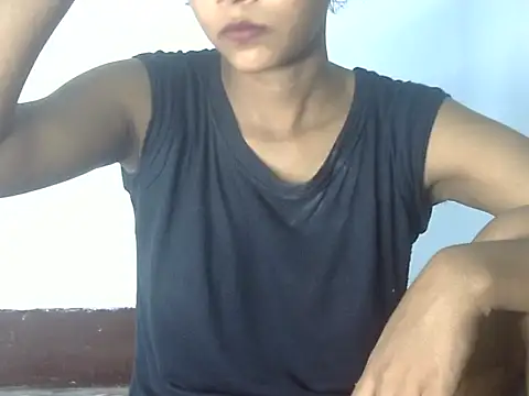 Snapshot of Bhan3 chatting on 10/25/25, 02:13 Bhan3 online show from 10/25/25, 02:13