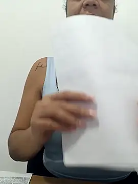 Snapshot of Bruninhadeusa chatting on 04/01/26, 11:44 Bruninhadeusa online show from 04/01/26, 11:44