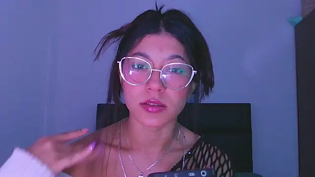 Snapshot of LissyM chatting on 11/14/25, 05:11 LissyM online show from 11/14/25, 05:11