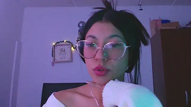 Snapshot of LissyM chatting on 11/28/25, 09:28 LissyM online show from 11/28/25, 09:28