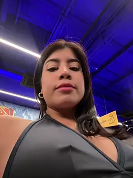 LisaMartinez34 online show from 04/17/26, 10:13