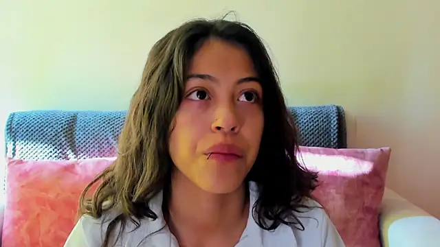 emily jonessxx online show from 11/22/25, 08:41