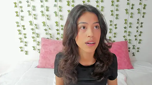 emily jonessxx online show from 02/02/26, 06:28