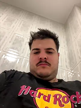 Snapshot of FallenVesture chatting on 10/28/25, 10:08 FallenVesture online show from 10/28/25, 10:08