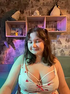 Cute Kris online show from 10/25/25, 01:29