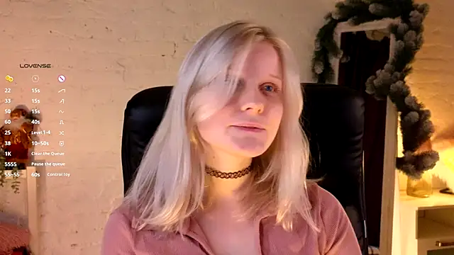 ShineJoan online show from 12/04/25, 09:34