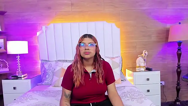 Snapshot of AmeliaConer_NovaBell chatting on 11/14/25, 08:29 AmeliaConer NovaBell online show from 11/14/25, 08:29