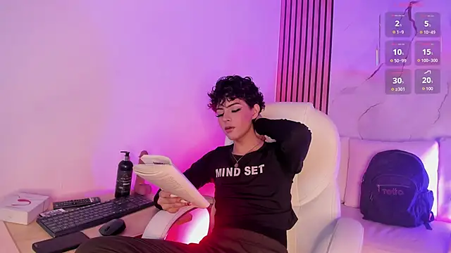 DannysaStar  online show from 12/22/25, 11:13