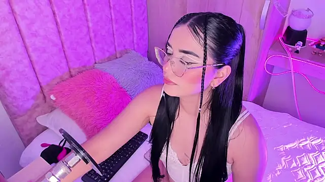 Snapshot of laana_foxx chatting on 07/10/26, 11:18 laana foxx online show from 07/10/26, 11:18