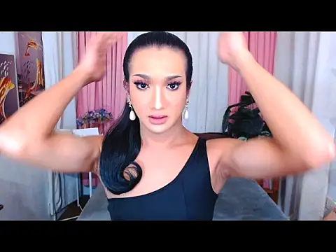 Snapshot of DianaFierce chatting on 11/26/25, 08:54 DianaFierce online show from 11/26/25, 08:54