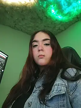 mirandahvelez online show from 10/23/25, 08:29