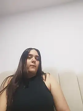 mirandahvelez online show from 11/02/25, 05:10