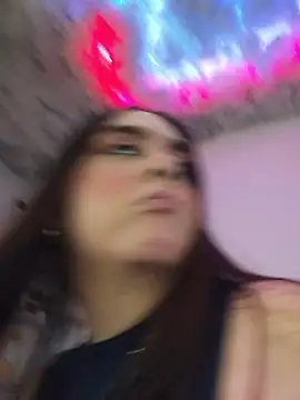 mirandahvelez online show from 11/22/25, 07:57