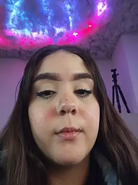 mirandahvelez online show from 11/27/25, 12:13