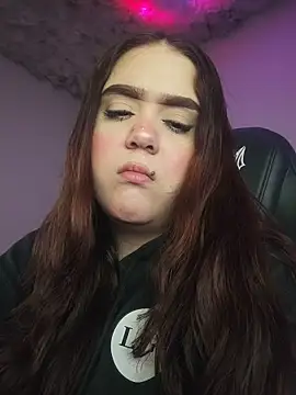 mirandahvelez online show from 12/04/25, 01:48