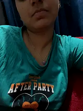 Cute Marina online show from 11/22/25, 03:33