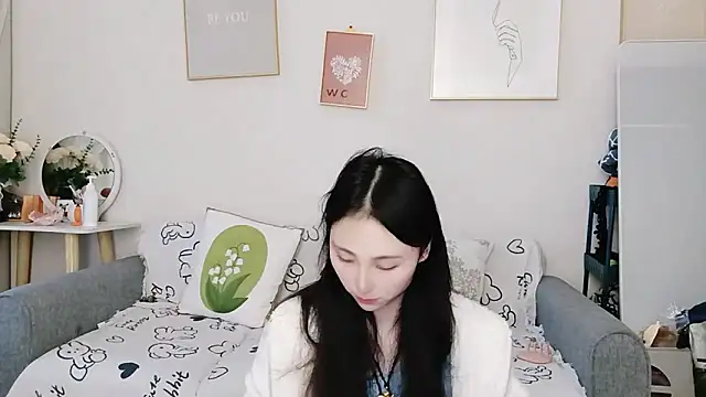 yuyan3929 online show from 12/02/25, 01:00