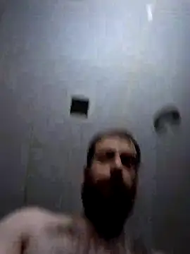 Snapshot of ylansoso chatting on 11/28/25, 04:15 ylansoso online show from 11/28/25, 04:15