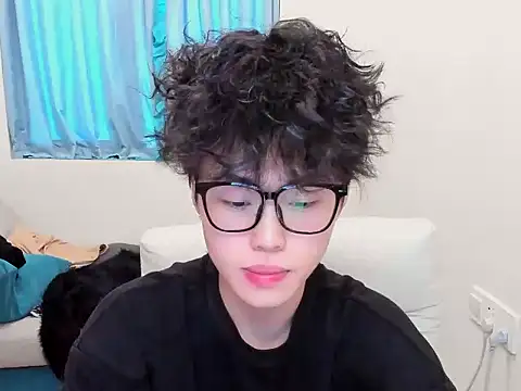 L1kuto online show from 11/07/25, 04:01