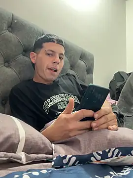 Yeison 8012 online show from 03/14/26, 04:51