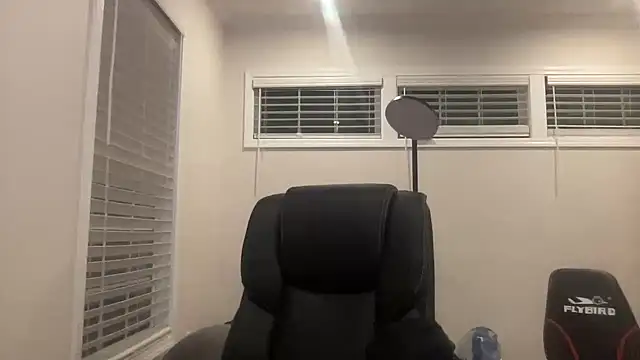 andrenoma427 online show from 12/18/25, 03:56