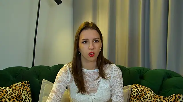 Snapshot of AliceAtkins chatting on 11/28/25, 06:05 AliceAtkins online show from 11/28/25, 06:05