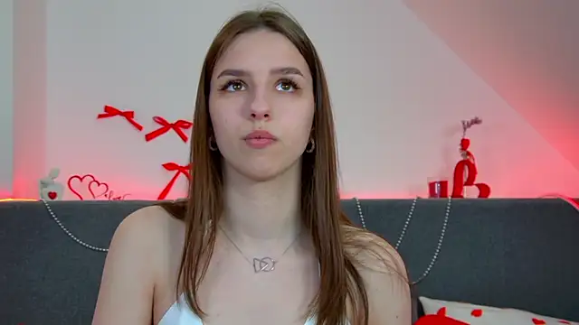 AliceAtkins online show from 05/17/26, 06:22