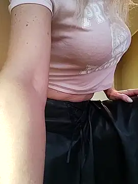 SelinaLovqx online show from 11/21/25, 09:52