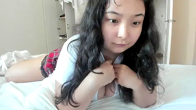 Snapshot of miomyao chatting on 06/29/26, 02:06 miomyao online show from 06/29/26, 02:06