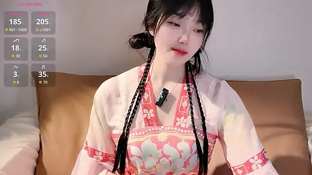 upoo7lt online show from 04/18/26, 04:16