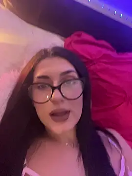 claraseloura online show from 11/23/25, 08:08