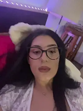 claraseloura online show from 11/24/25, 07:24