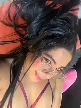 Snapshot of MelissaHex chatting on 11/21/25, 12:15 MelissaHex online show from 11/21/25, 12:15