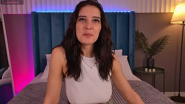 Snapshot of EricaKors chatting on 03/26/26, 09:04 EricaKors online show from 03/26/26, 09:04