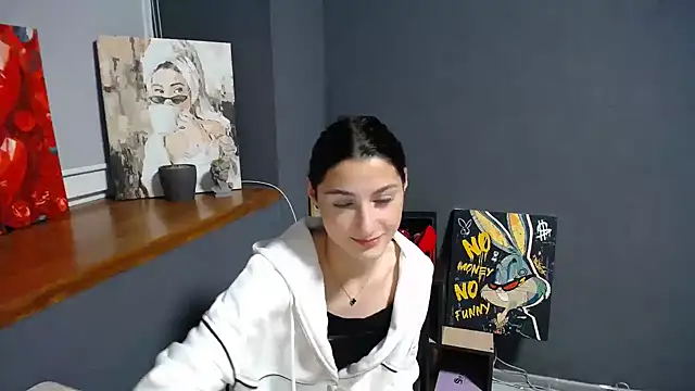 Snapshot of a_alessia chatting on 10/24/25, 02:13 a alessia online show from 10/24/25, 02:13