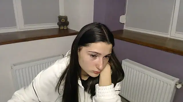 Snapshot of a_alessia chatting on 10/27/25, 01:59 a alessia online show from 10/27/25, 01:59