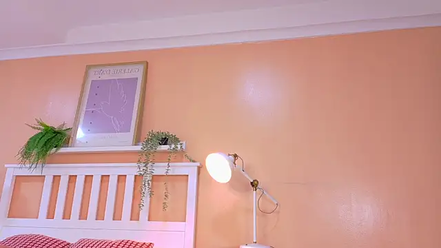 SeleneGibson   online show from 12/01/25, 07:30