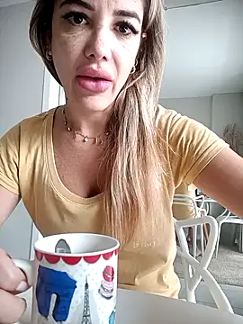 DESIRIE0609 online show from 11/26/25, 01:34