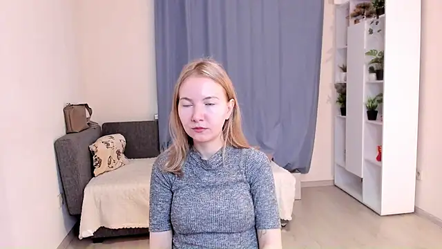 Snapshot of CathyHeximer chatting on 11/09/25, 07:17 CathyHeximer online show from 11/09/25, 07:17