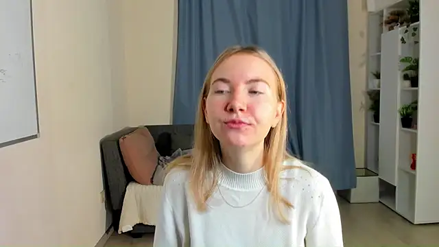 Snapshot of CathyHeximer chatting on 11/20/25, 07:08 CathyHeximer online show from 11/20/25, 07:08