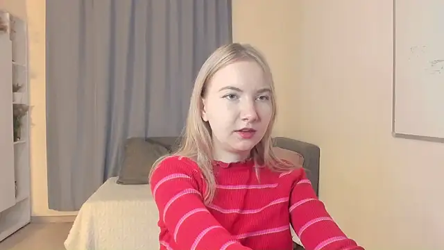 Snapshot of CathyHeximer chatting on 12/05/25, 07:28 CathyHeximer online show from 12/05/25, 07:28