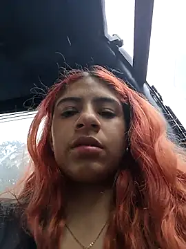 Snapshot of Lunatemptress4 chatting on 10/29/25, 01:24 Lunatemptress4 online show from 10/29/25, 01:24