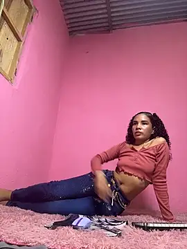 Snapshot of Gigi_Scott_ chatting on 03/12/26, 01:23 Gigi Scott online show from 03/12/26, 01:23